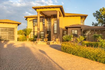 House For Sale in Zwavelpoort, Pretoria